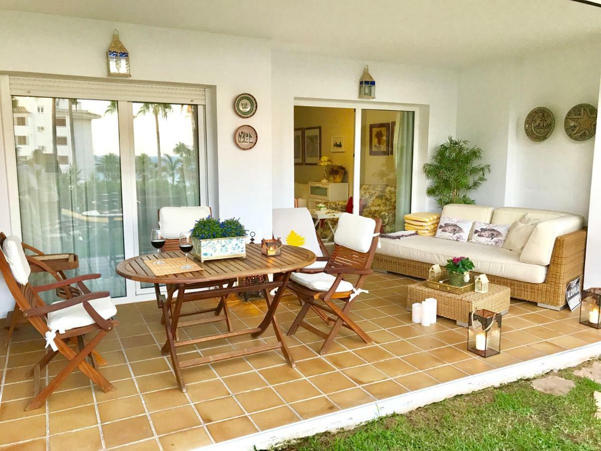 MI CAPRICHO, Beachfront, Grownfloor, Private Garden & Terrace Sitio de Calahonda Exterior foto